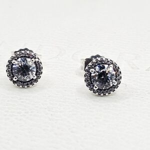 ❤️ Authentic Pandora SPARKLING STUD EARRINGS